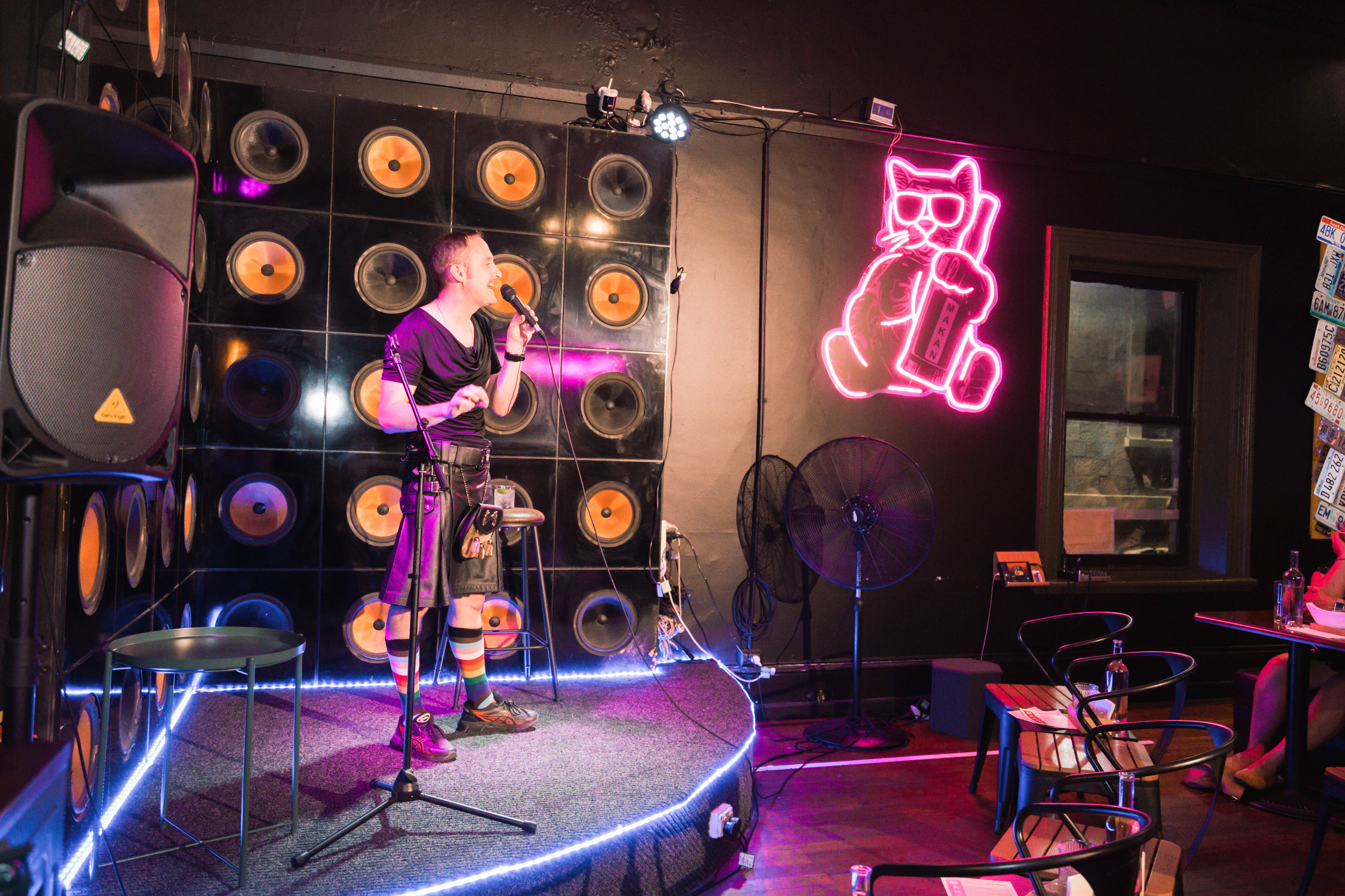 Welcome to MAKAN, where music and cuisine create an unforgettable symphony of experiences.